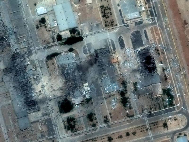 Imágenes satelitales muestran daños en una de las tres instalaciones nucleares iraníes bombardeadas por EEUU.
