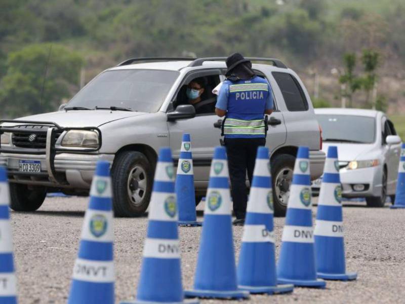 Mientras no se apruebe una ley de tránsito, no habrán esquelas por rebasar los 80 kilómetros por hora.