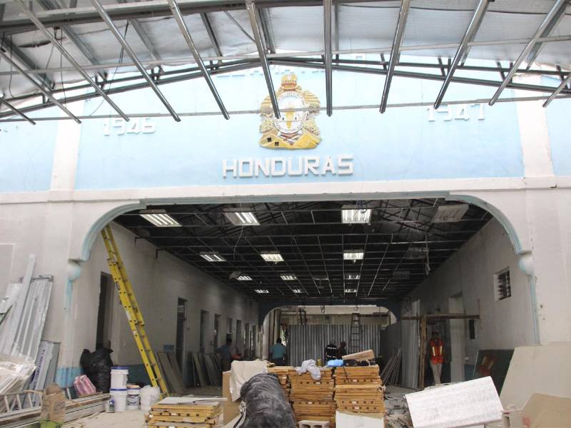 La obra se proyecta concluir en la última semana del mes de noviembre, ya está en su fase final.