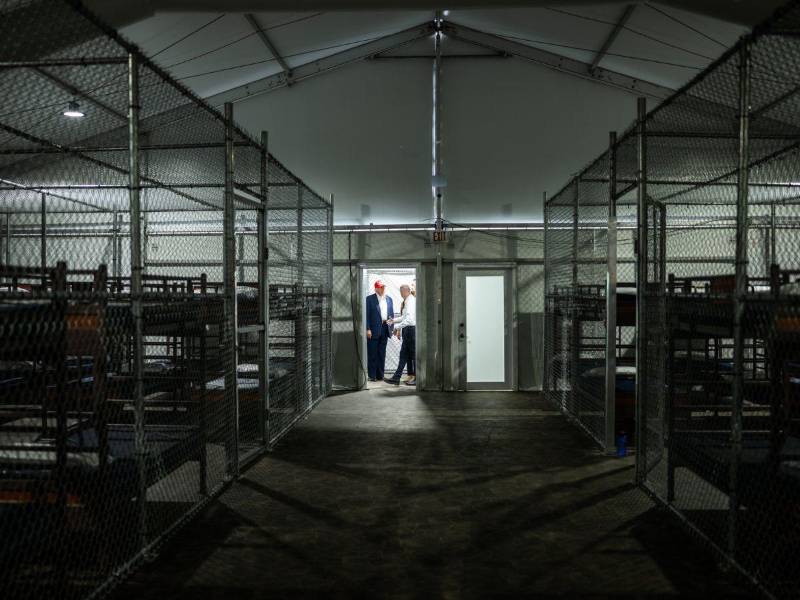 Trump inauguró el martes la polémica cárcel migratoria 'Alligator Alcatraz'.