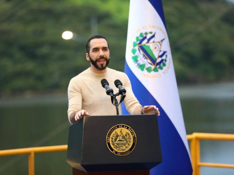 Bukele anunció que enviará a la Asamblea Legislativa un proyecto de ley para “poder cambiar la tarifa eléctrica retroactiva.