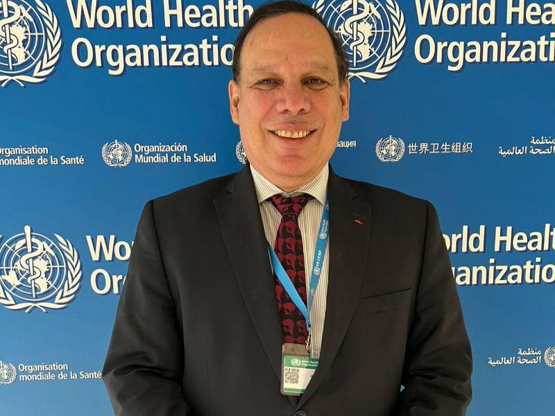 Con más de tres décadas de experiencia en gestión universitaria, Marco Tulio Medina renunció a sus aspiraciones y se dedicará a su labor como docente de la Facultad de Ciencias Médicas.