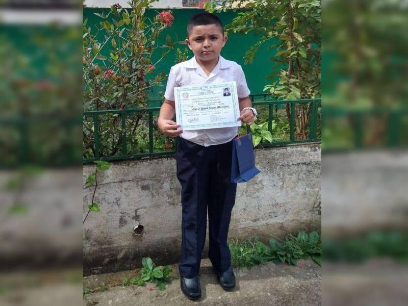 El pequeño Óscar David López era alumno de la escuela John F. Kennedy de Santa Cruz de Yojoa. Fotos: Cortesía Facebook