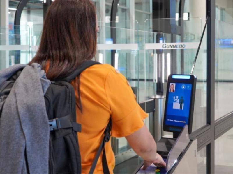 Los e-Gates se ubican en los puertos de entrada y salida de los aeropuertos Ramón Villeda Morales en San Pedro Sula y Palmerola en Comayagua, zona central de Honduras.