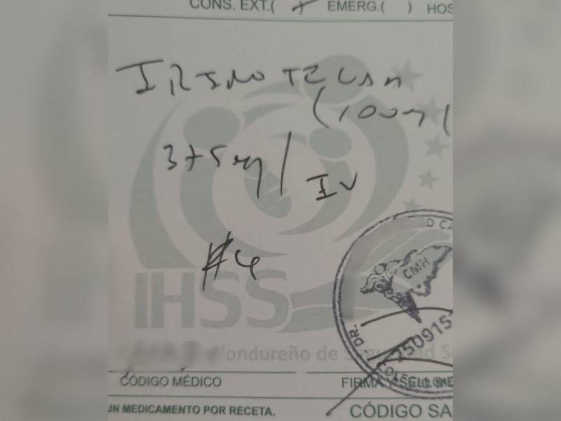 Receta médica compartida por uno de los pacientes denunciantes.