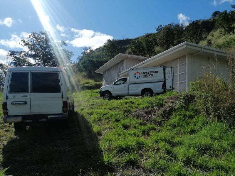 Miembros de medicina Forense sepultan 21 cadáveres no reclamados en Cementerio Humanitario.