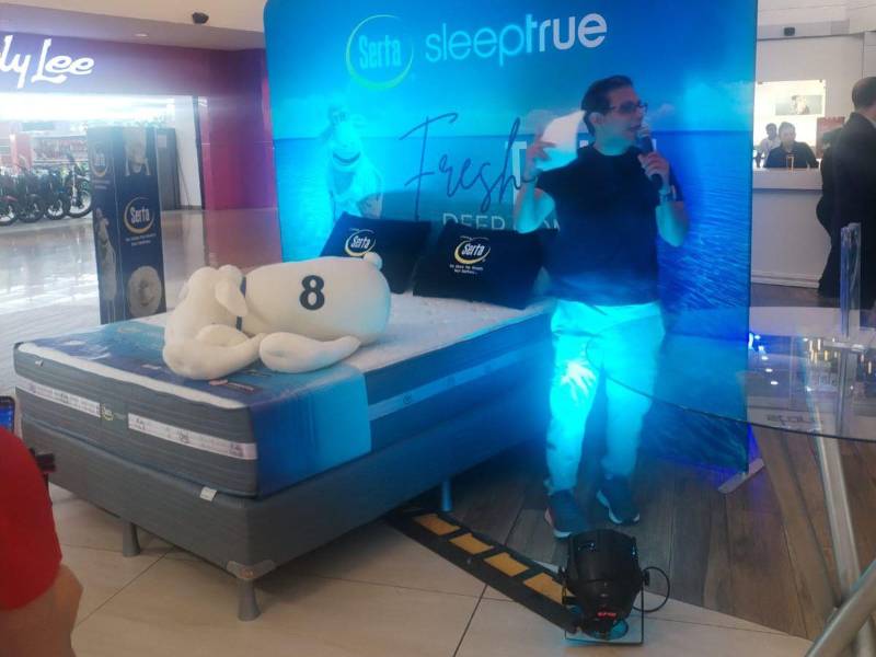 Camas Serta y La Curacao presentan la nueva línea de colchones ultra cómodos Sleep True