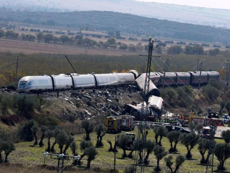 Imagen del accidente de los trenes.