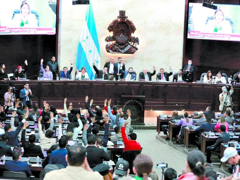 <b>Desde el 31 de agosto no sesionan en el pleno del Poder Legislativo.</b>
