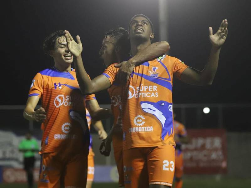 Un gol de Josman Figueroa le dio el triunfo a la UPN contra la Real Sociedad en Choluteca.