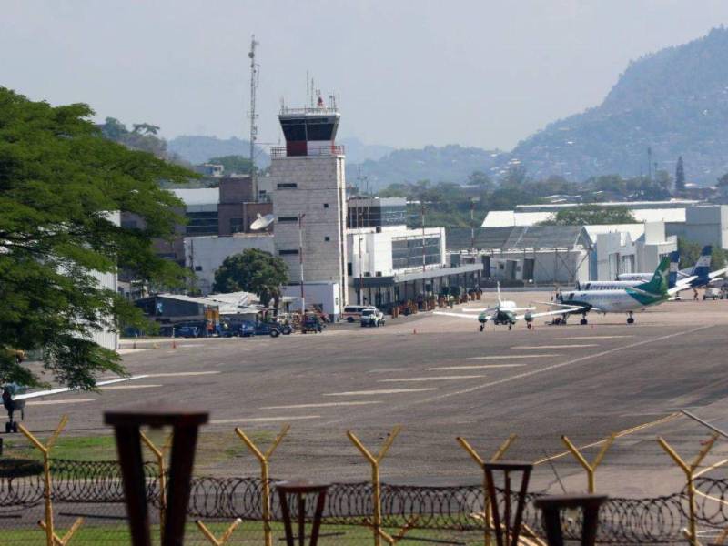 Toncontín no recuperará su categoría internacional, ya que el contrato del aeropuerto de Palmerola lo impide.