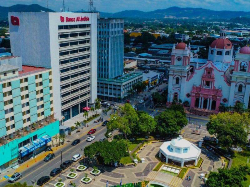 La ciudad de San Pedro Sula acoge este importante encuentro global que reúne a representantes de 77 países productores y consumidores del aromático grano.
