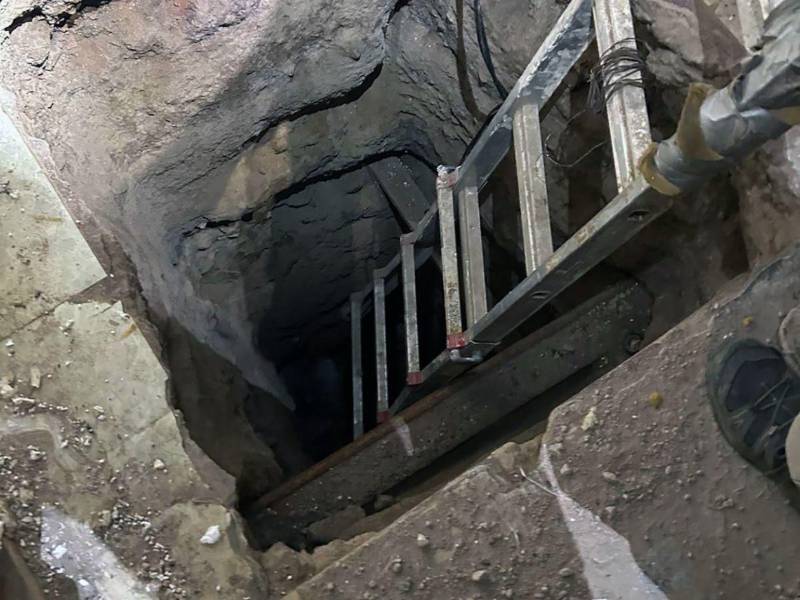 Se observa el hallazgo de un túnel en dirección hacia Estados Unidos desde la ciudad de Nogales (México).