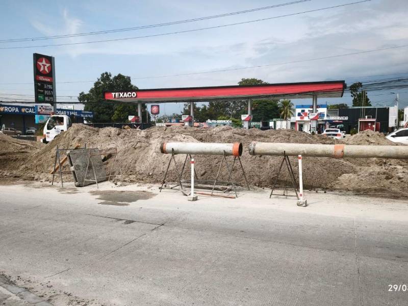Según estudios viales, por esta zona circulan aproximadamente entre 18,000 y 20,000 vehículos diarios.