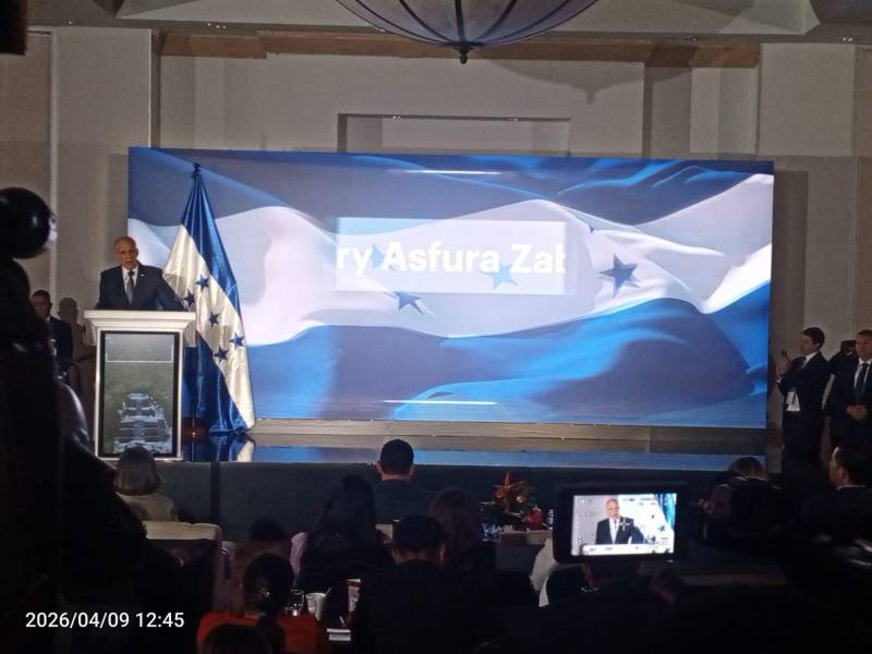 El presidente Asfura diserta en el evento celebrado este jueves.