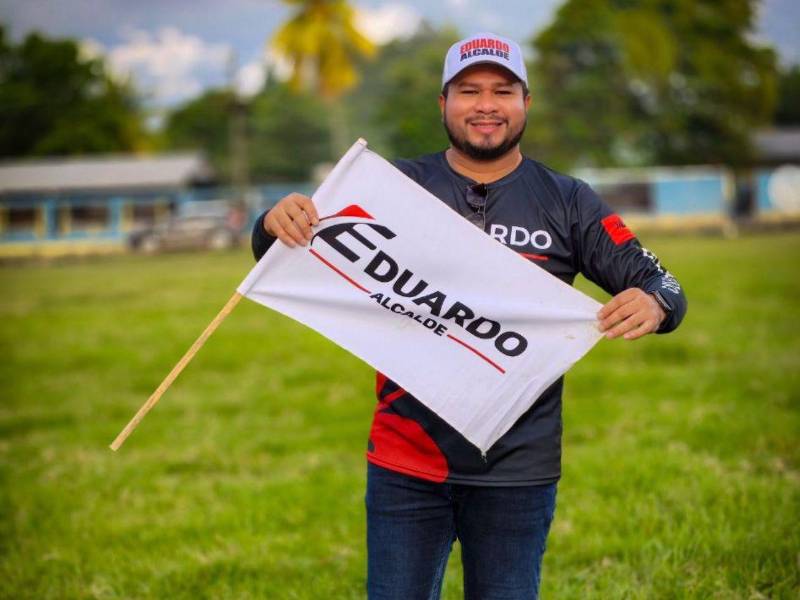 Eduardo Díaz, del partido Libertad y Refundación, asegura que él ganó las elecciones para la alcaldía de El Progreso aunque los resultados dicen lo contrario....