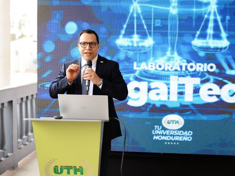 El doctor José Mora, vicerrector académico de la UTH, informó que se prevé la realización de tres diplomados en Legal Prompting Avanzado e Inteligencia Artificial.