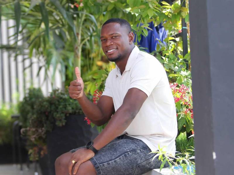 Luis Hurtado está estudiando Psicología en la Universidad.