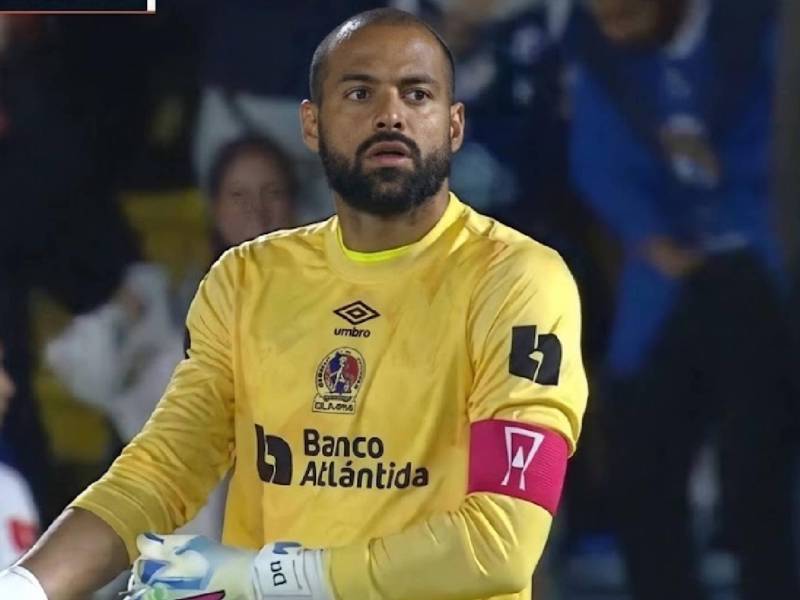 Edrick Menjívar fue clave para que Olimpia no perdiera por más goles en Costa Rica.