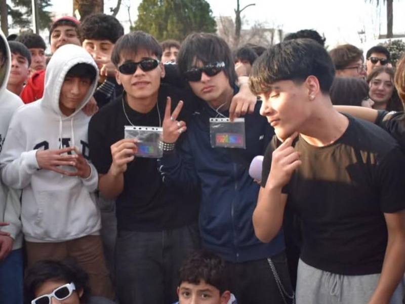 <i>Sebastián Moraga, conocido como “Tío Aura”, de 18 años de edad, organizador de las batallas de aura en Chillán, Chile.</i>