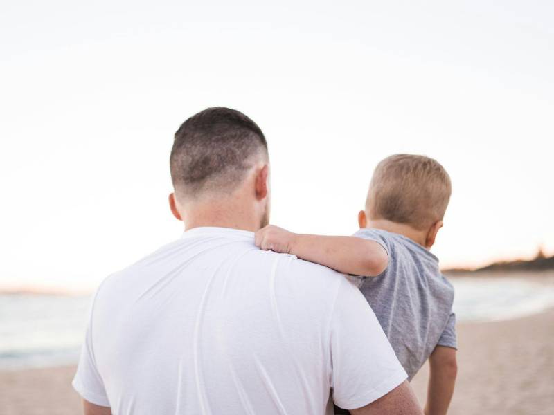 La edad es el principal factor de riesgo de demencia, pues a medida que se cumplen años, se va incrementando el riesgo de padecerla, sobre todo, a partir de los 65.