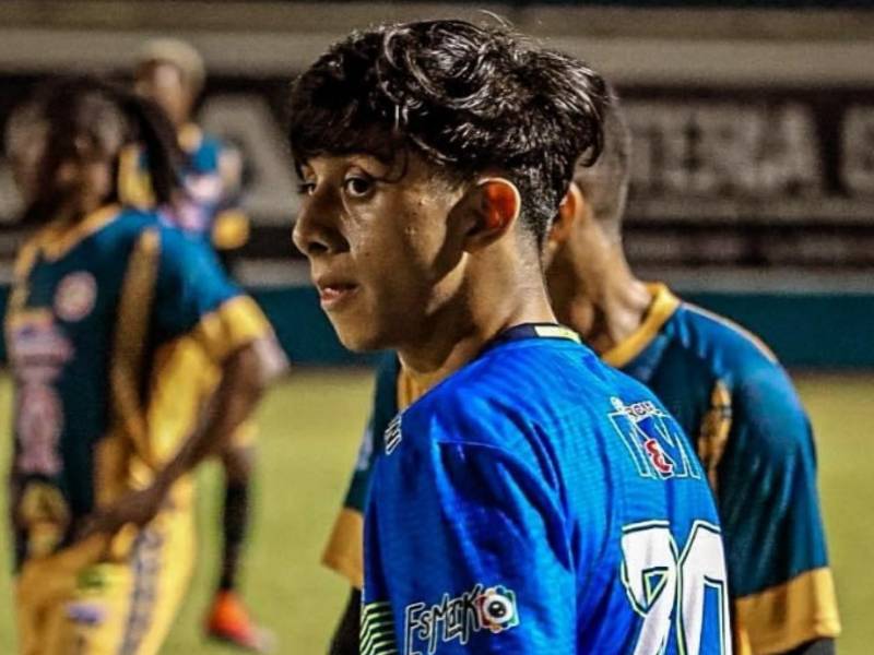 Se postulaba como una de las jóvenes promesas con gran futuro por delante en Motagua, pero esta es la actualidad que vive Yostin Obando.