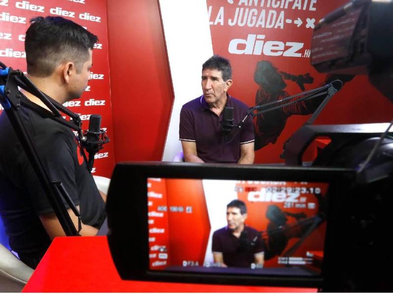 Vargas durante la entrevista con nuestro periodista en las instalaciones de Grupo OPSA.