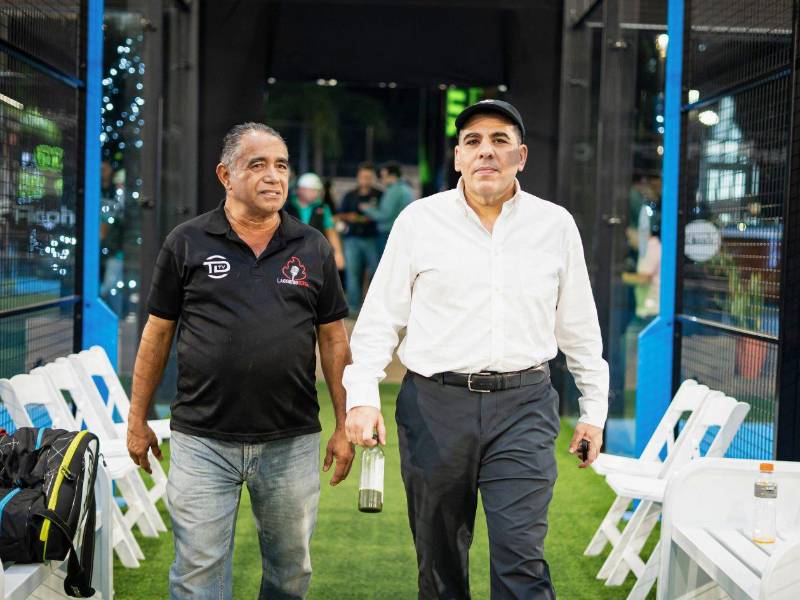 Mario Faraj, presidente ejecutivo de Diunsa, atendió a la prensa durante el lanzamiento de la Copa Xiaomi.