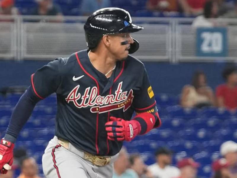 Mauricio Dubón brilla con doblete y dos hits en triunfo de los Braves
