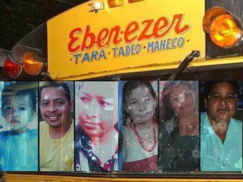 El episodio más triste que ha vivido Honduras en una Navidad se registró el 23 de diciembre del 2004. 28 personas que regresaban a sus casas en vísperas de la Nochebuena, fueron acribilladas en Chamelecón, en una historia que parece sacada de una película de terror.