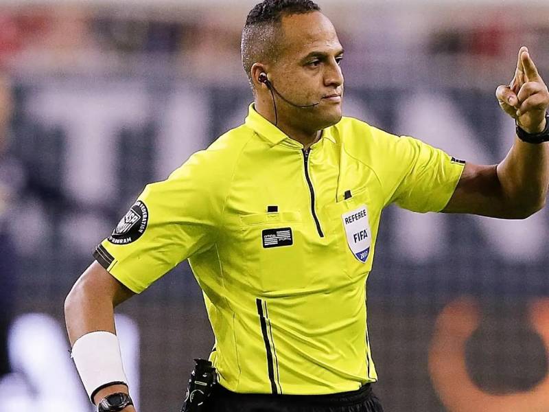 Ismail Elfath es el árbitro elegido para impartir justicia en el duelo Nicaragua vs Honduras.