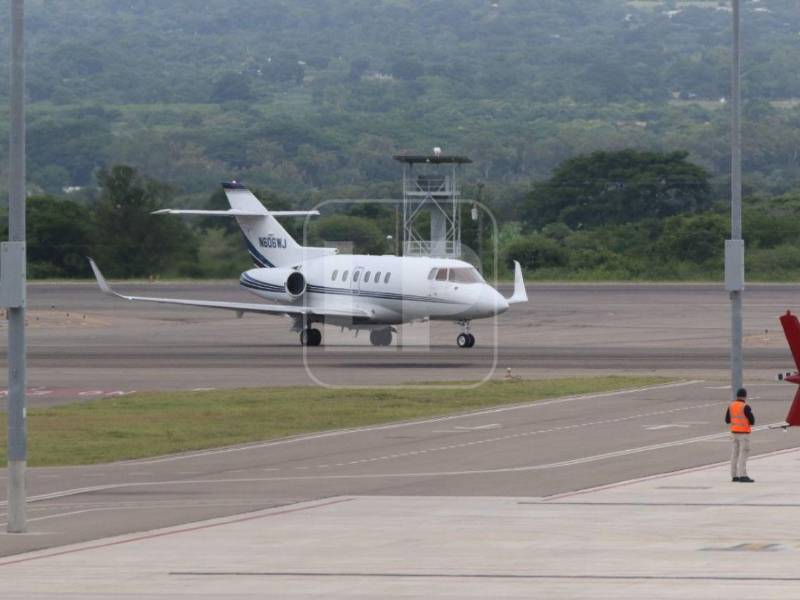 En esta aeronave arribó el expresidente Juan Orlando Hernández a Honduras.