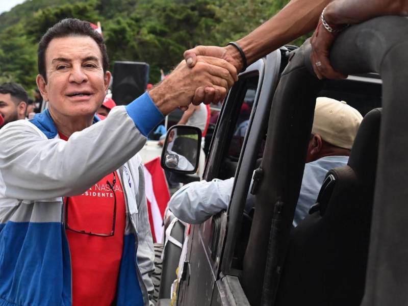 Salvador Nasralla es investigado por el Ministerio Público por presuntas irregularidades en el financiamiento y manejo de recursos de su campaña electoral de 2025.