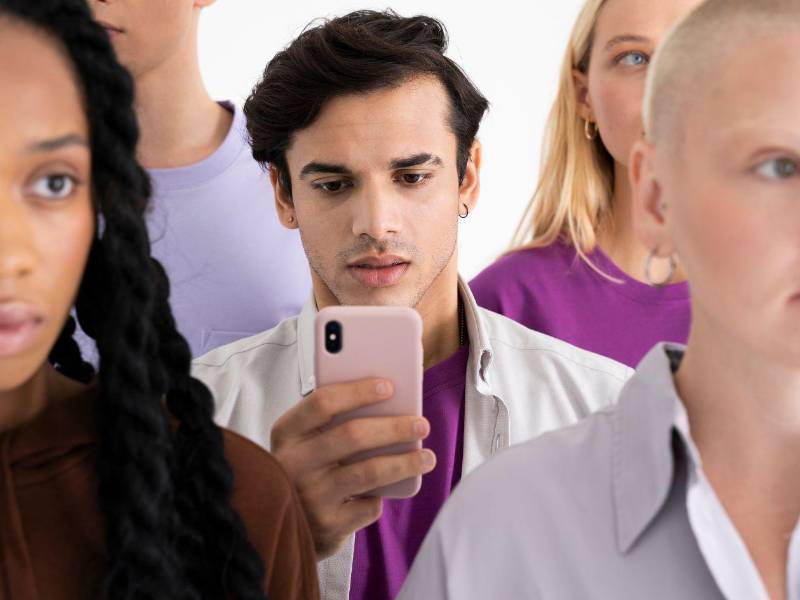 Muchos de los estímulos que desvían nuestra atención y nos hacen perder tiempo, provienen de dispositivos tecnológicos.