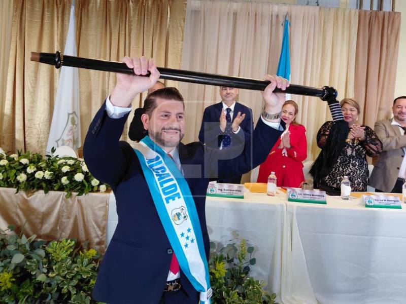 Bader Dip asume segundo mandato como alcalde de La Ceiba