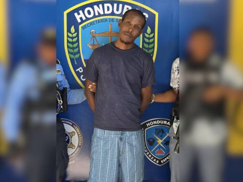 Momentos de la captura de German David Martínez Suazo, originario de Guanaja, Islas de la Bahía.