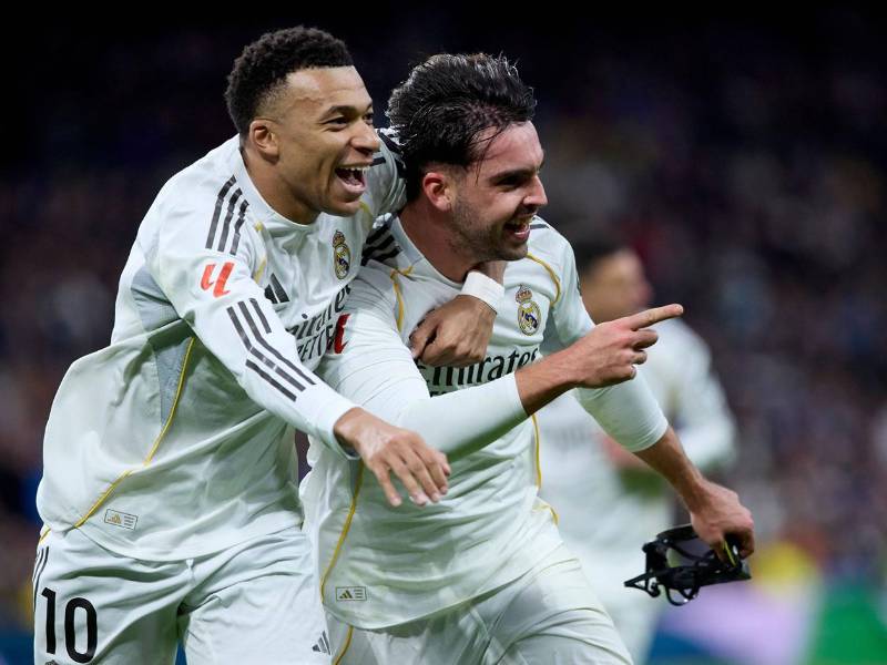 Raúl Asencio certificó la victoria del Real Madrid con su gol para el 2-0 y celebró junto a Mbappé.