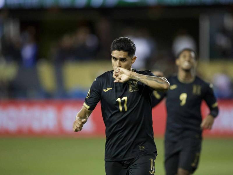 Luis Palma celebrando el gol que alivió a la H y el triunfo definitivo de 2-1 ante Curazao.