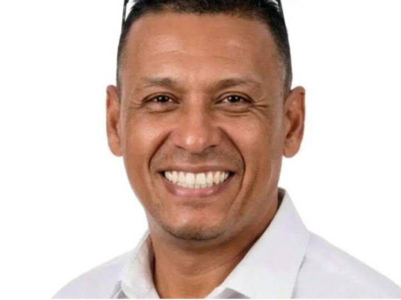 Derrel Trevor Moore Forbes se desempeñaba como jefe de la Policía Municipal.