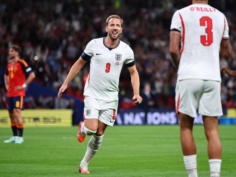 Harry Kane celebrando el gol de la remontada de Inglaterra contra España.