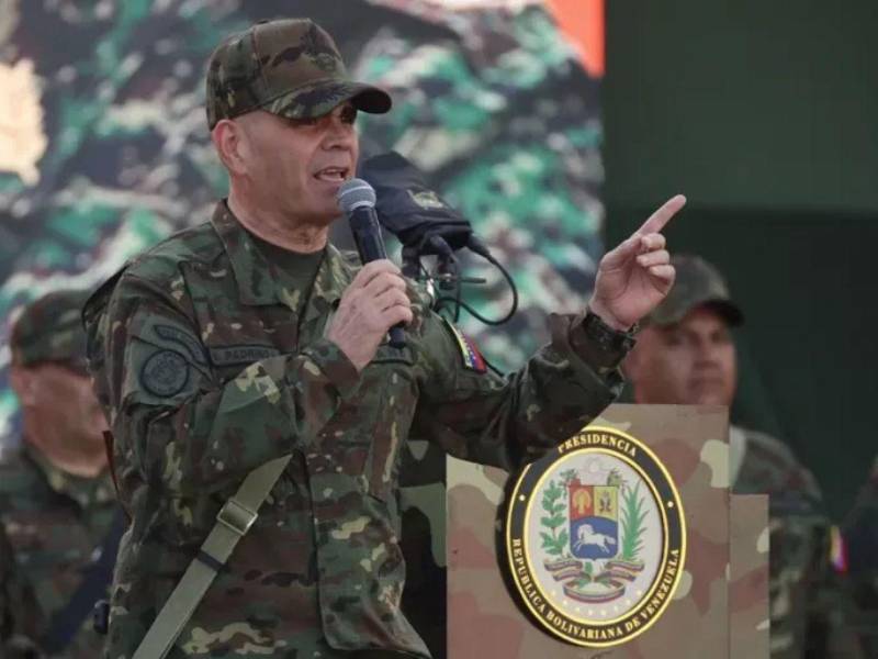 Vladimir dice que confiscación de buque viola derecho internacional