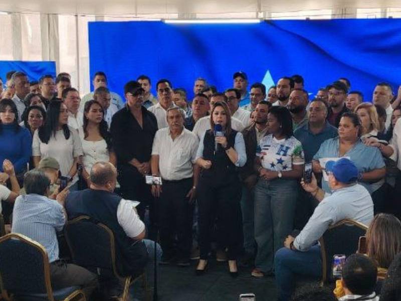 Líderes del Partido Nacional en conferencia de prensa en Tegucigalpa.