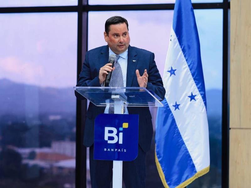 Claudio Otero, director ejecutivo del Grupo BID para Centroamérica en Washington, destacó la importancia de las alianzas entre el sector público, el sector privado, el sistema financiero y organismos multilaterales como condición necesaria para el desarrollo de Honduras.