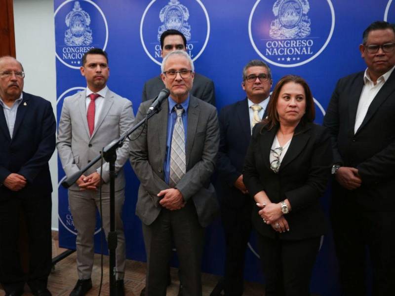 Comisión de diputados se ha reunido con diversos sectores de la sociedas para socializar y optimizar la nueva ley de empleo a tiempo parcial.