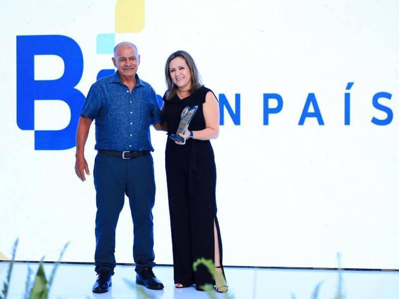 Santiago Fonseca en su momento participó en varias carreras de la Maratón LA PRENSA y en la cena de gala no pudo contener su emoción tras ser homenajeado.