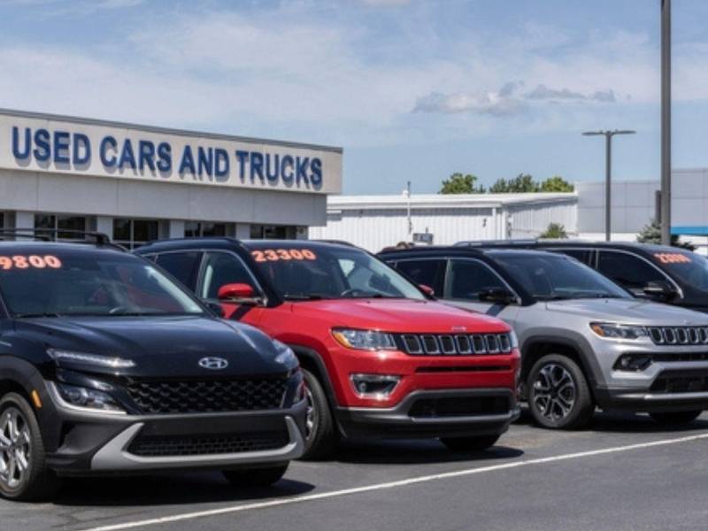 La firma Goldman eleva a entre 5.000 y 15.000 dólares la subida de precios que sufrirán los vehículos importados.