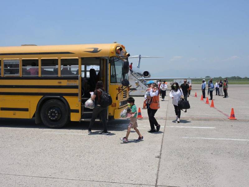 Los hondureños, aunque en menor cantidad que en la década pasada, siguen emigrando pese a los riesgos que corren durante la travesía y a las deportaciones de las cuales son objeto una vez que entran a Estados Unidos y son detenidos por las autoridades migratorias.