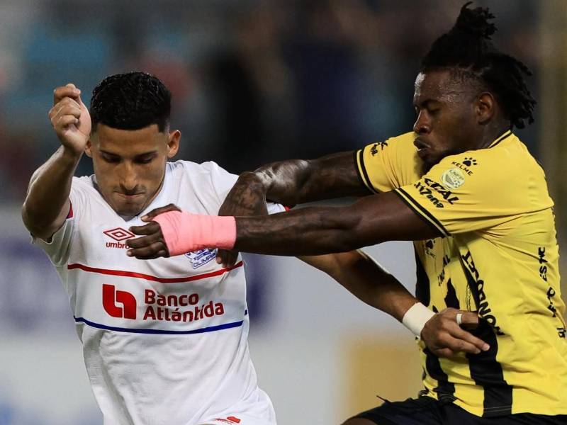 José Mario Pinto del Olimpia tiene un duelo especial con Danilo Palacios de Real España.