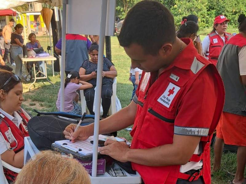Jasson Reyes es voluntario de la Cruz Roja desde hace 13 años.