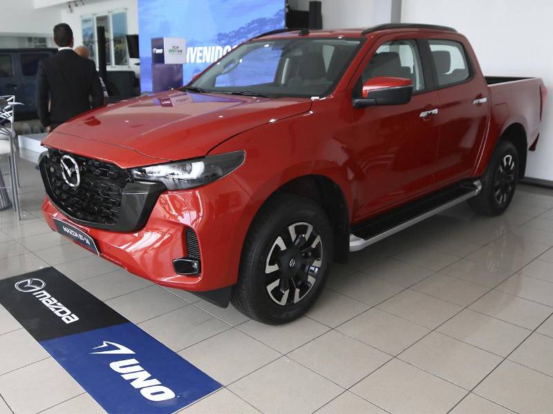 La colaboración entre ambas marcas beneficiará a nuevos propietarios de Jeep, RAM, Mazda y Peugeot.